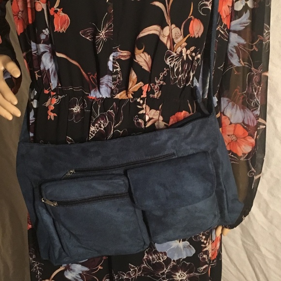 NIB Teal suede leather crossbody multi-pocket bag - Picture 2 of 7